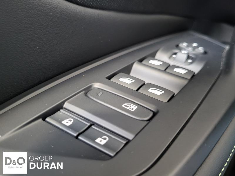 Peugeot 408 GT Hybrid e-dcs6 — photo 11