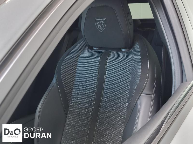 Peugeot 408 GT Hybrid e-dcs6 — photo 10