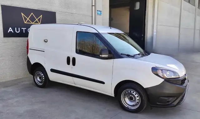 Fiat Doblo view 3