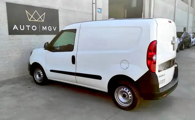 Fiat Doblo view 6
