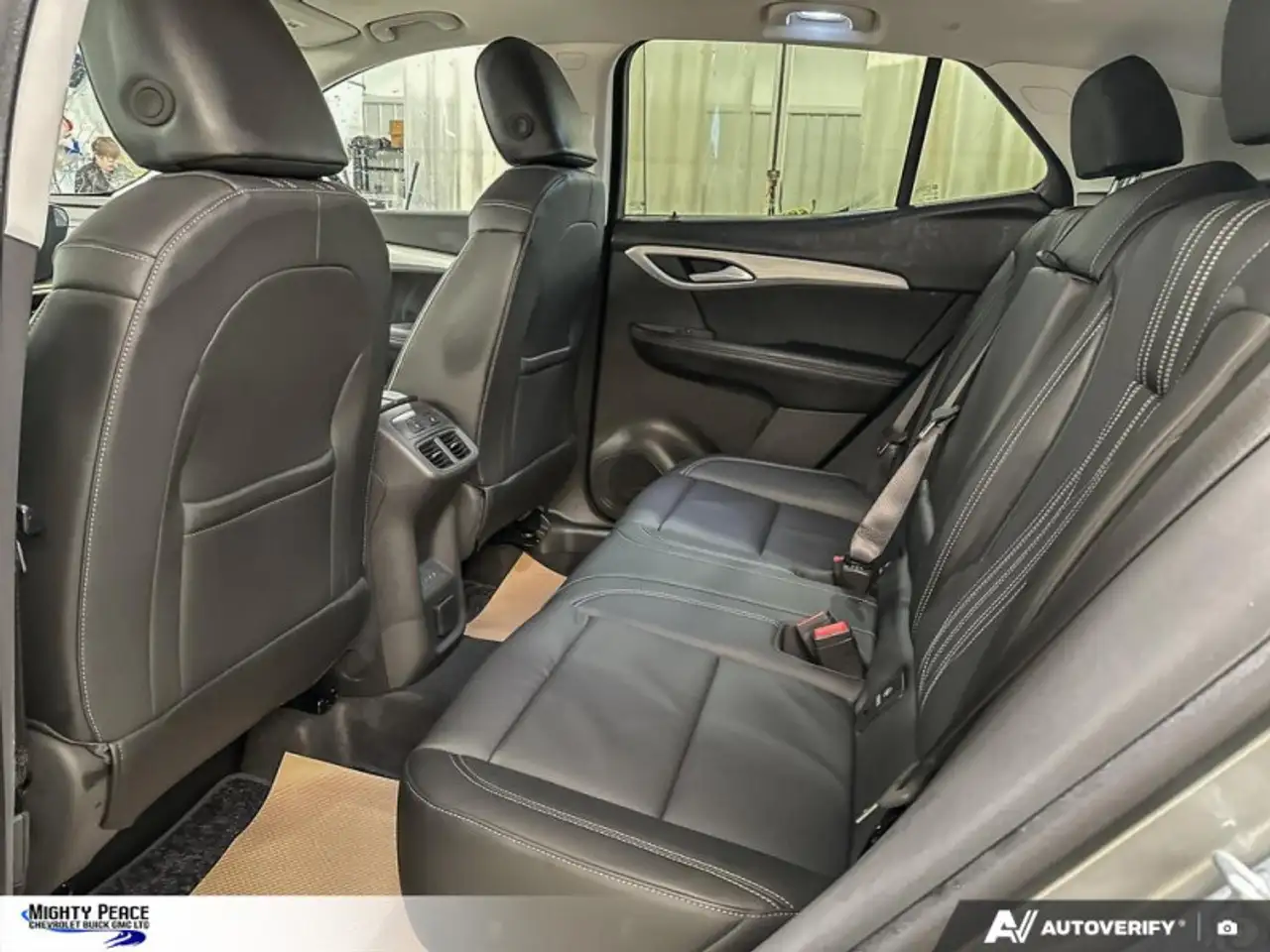Buick Envision снимка Buick Envision