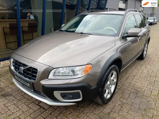 Volvo XC70 3.2 Summum Automaat 4WD / LEER / XENON / TREKHAAK