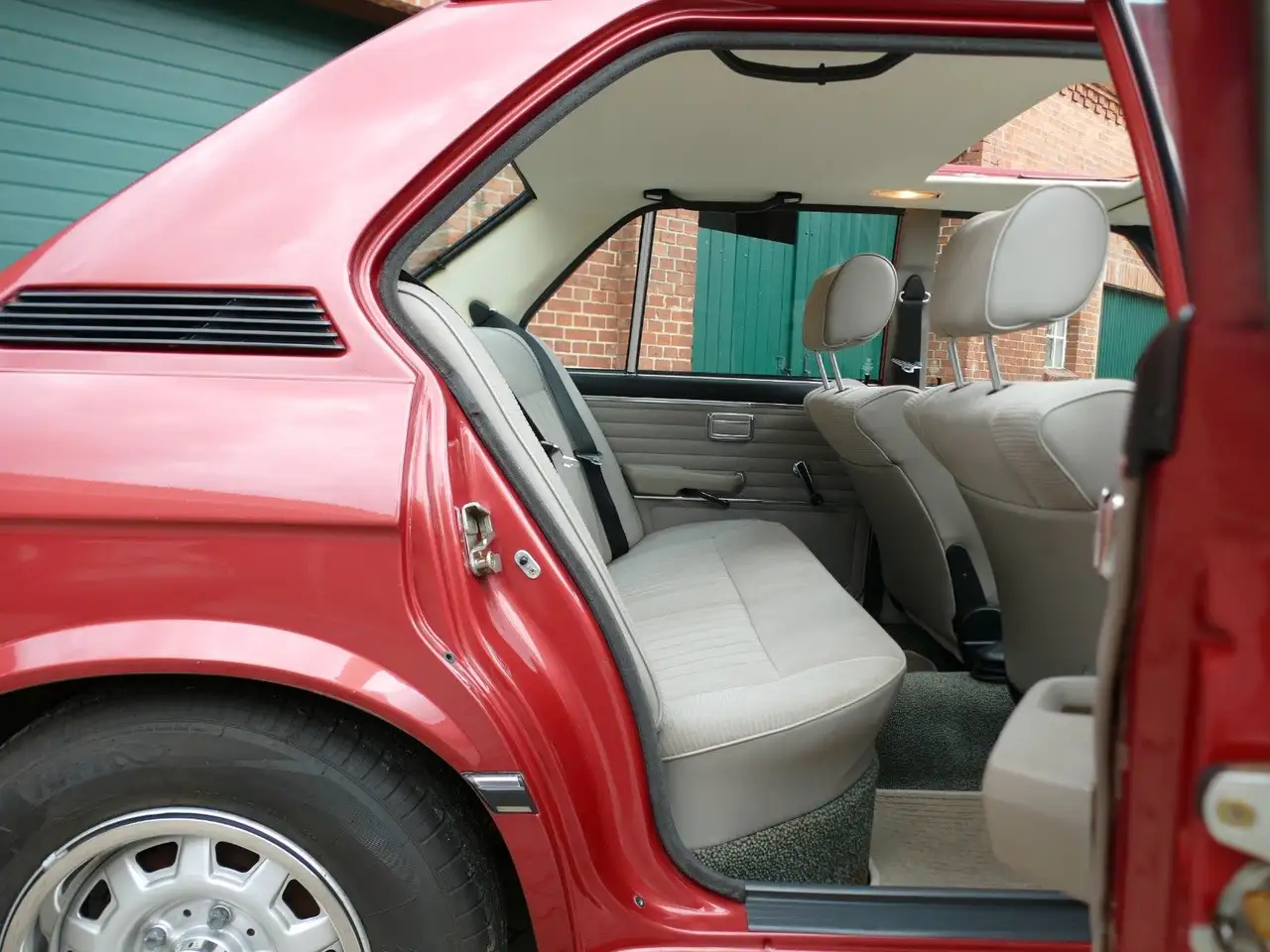 BMW 520 E12 Limousine perfekter Originalzustand, foto 12