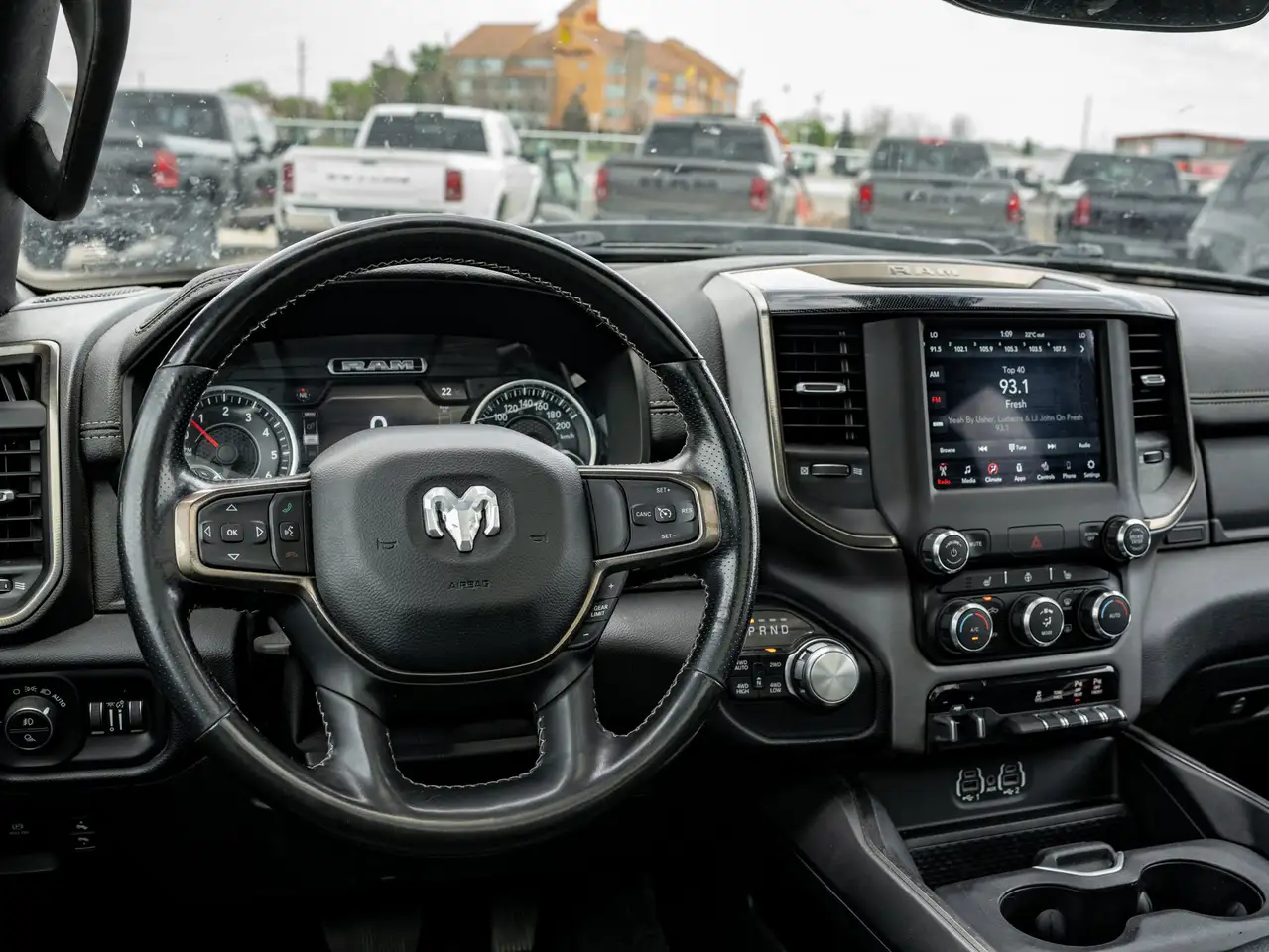 RAM 1500 снимка RAM 1500