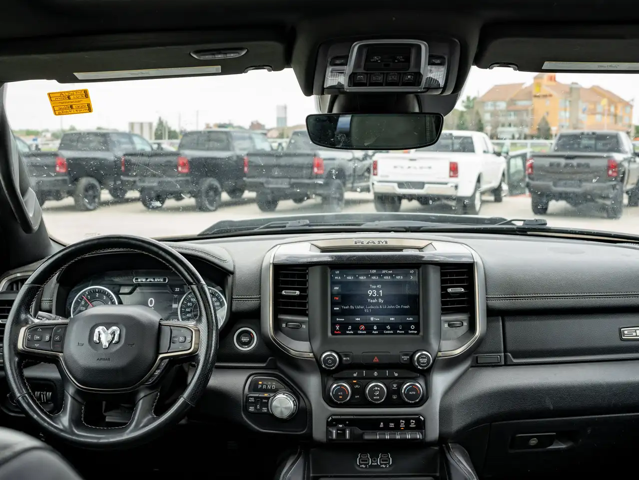 RAM 1500 снимка RAM 1500