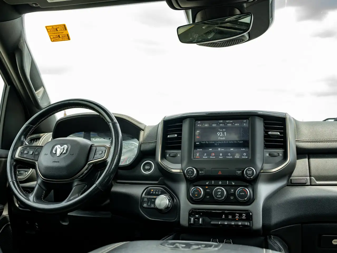RAM 1500 снимка RAM 1500