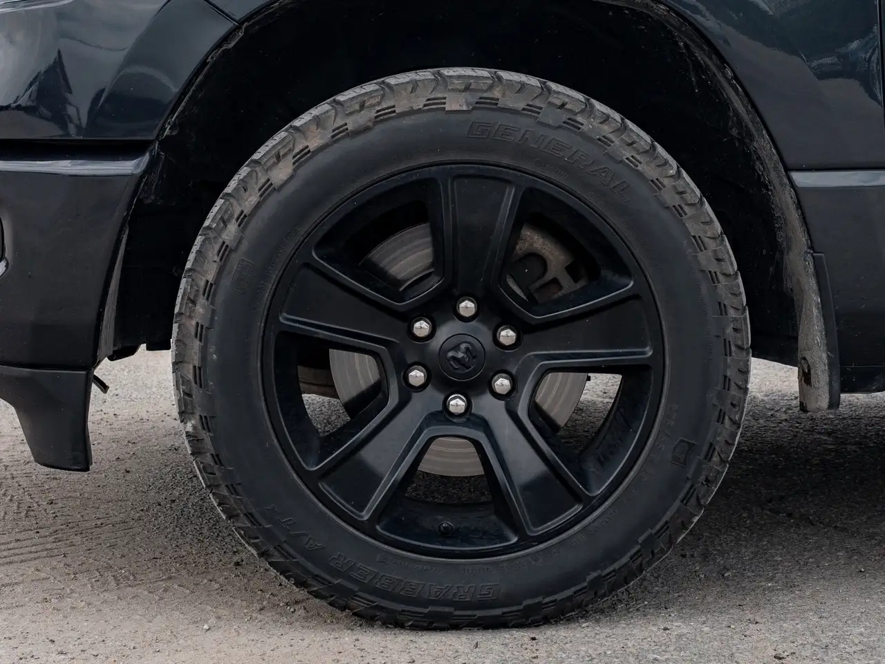 RAM 1500 снимка RAM 1500