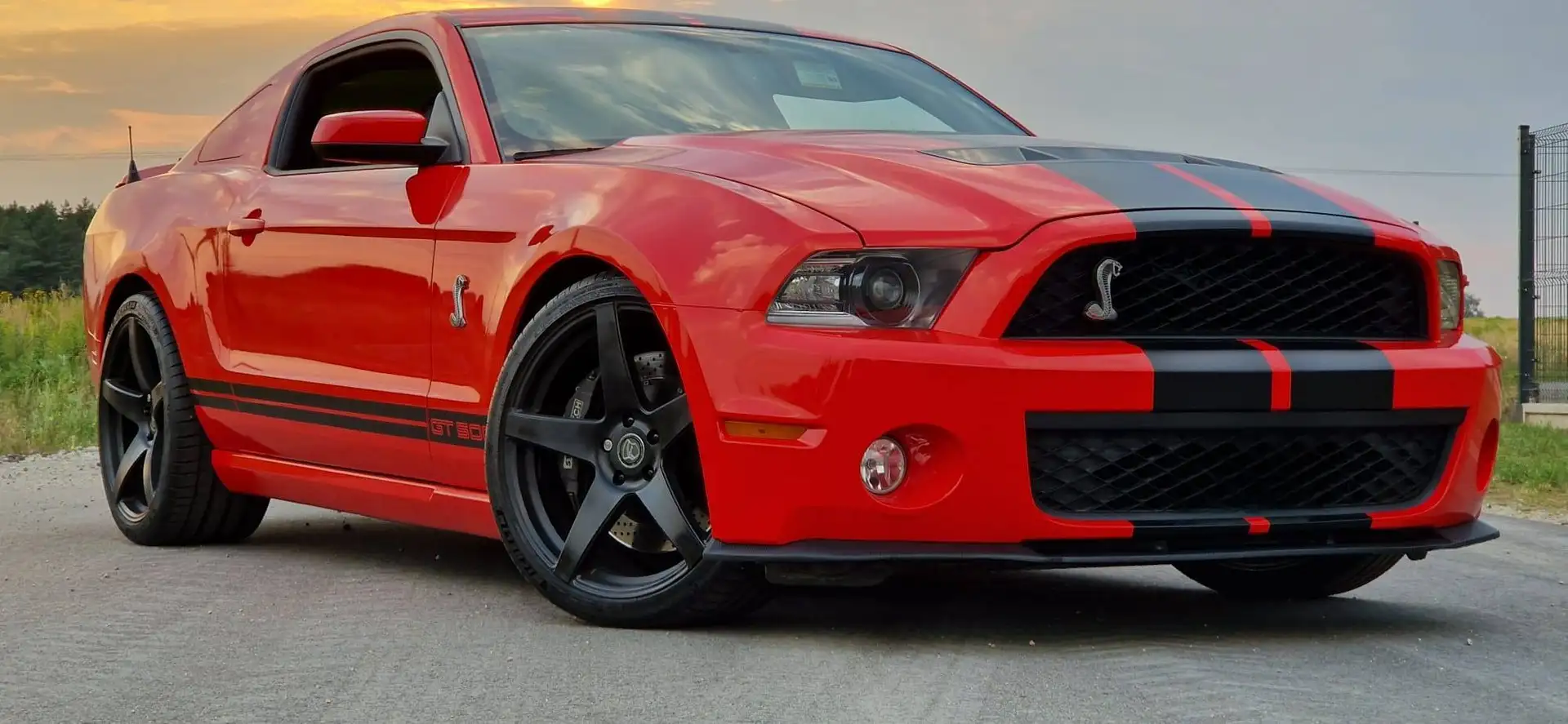 Shelby Mustang Super Snake GT500 SVT - 1