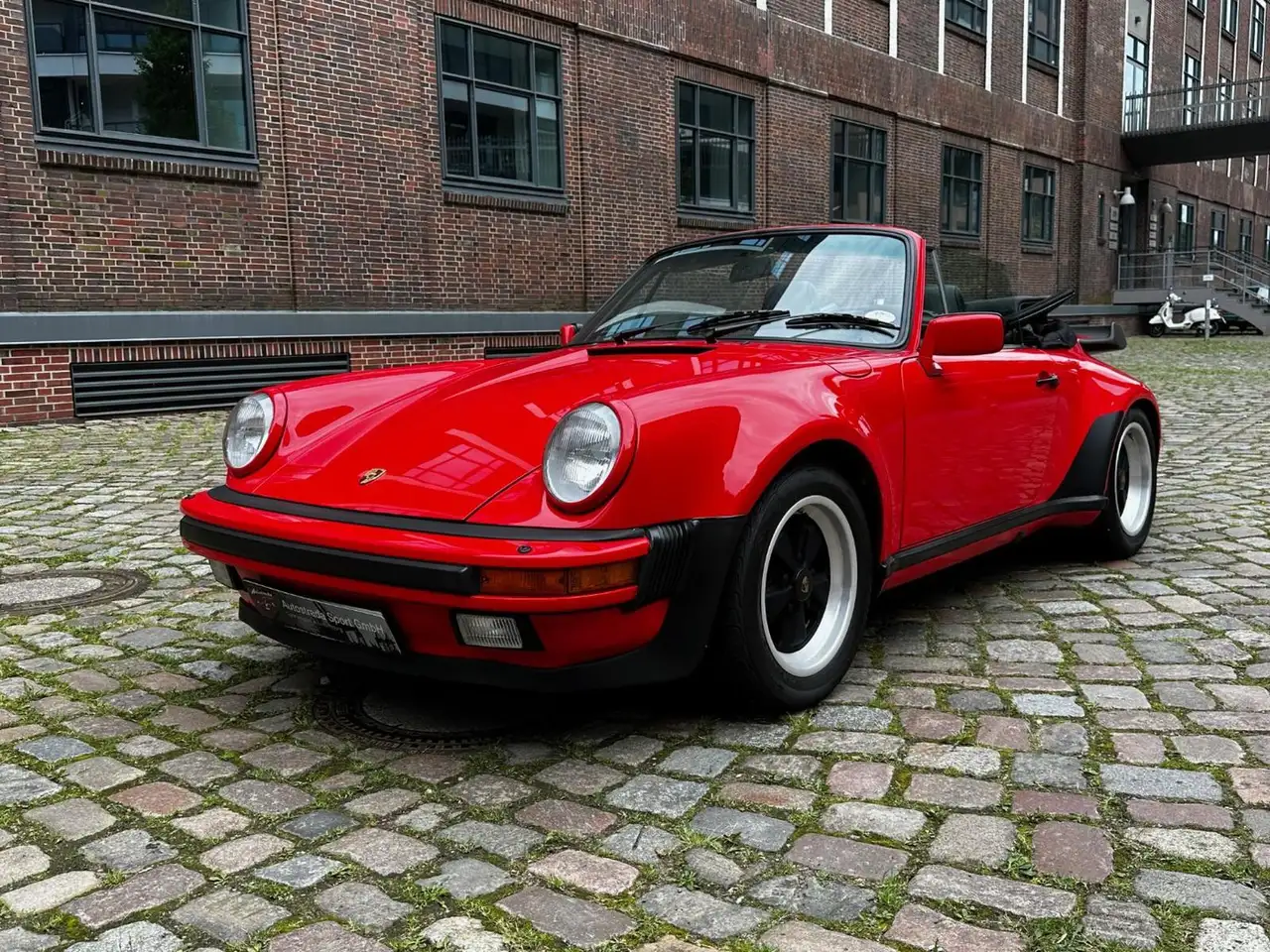 Porsche 930