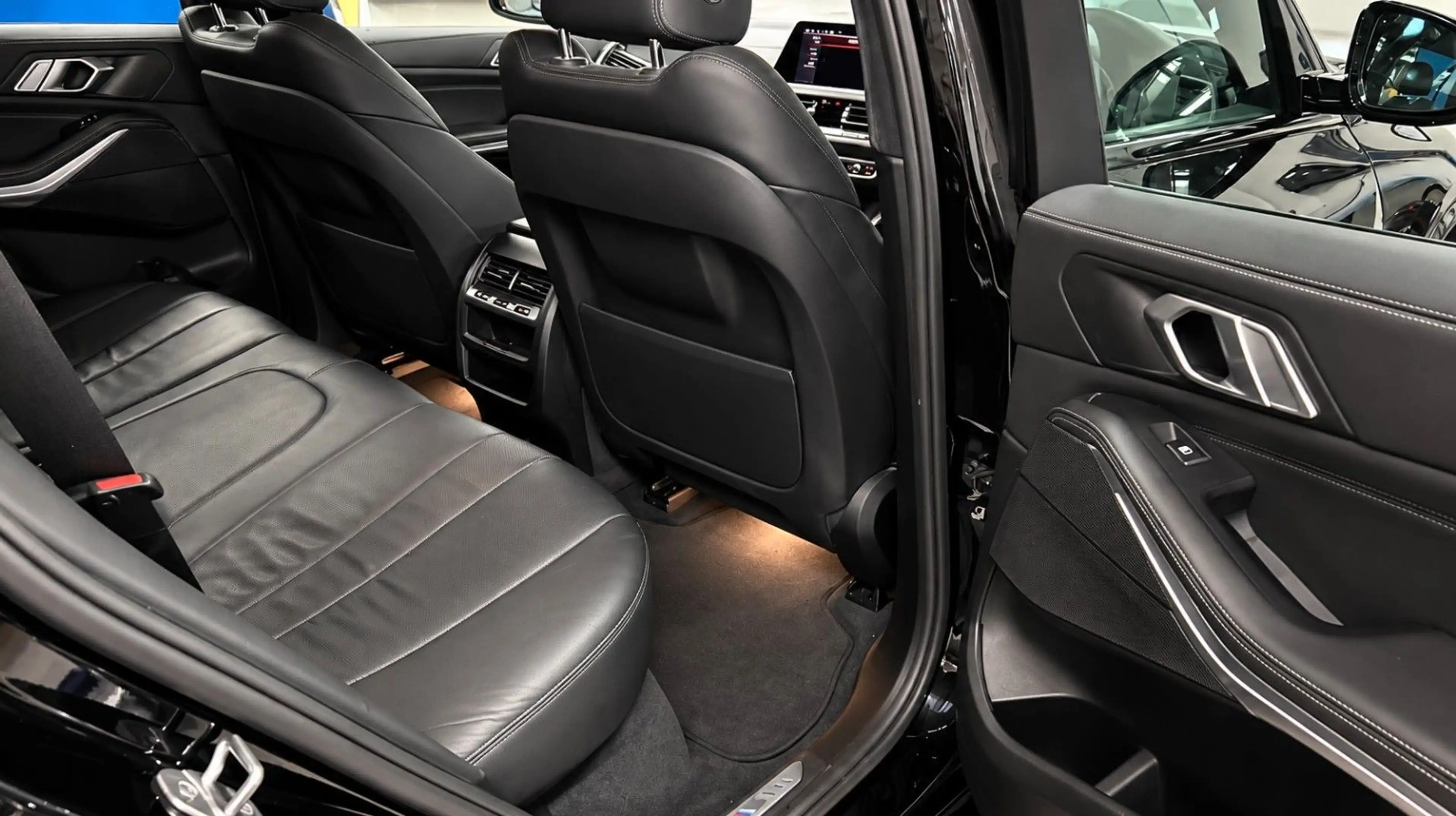 BMW X5 xDrive 40 i M Sport, Leder, Navi, AHK — photo 12