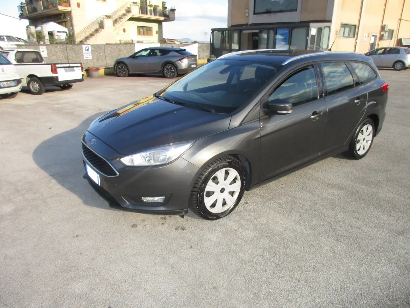 Ford Focus 2015 SW 1.5 tdci econetic Business GARANTITA FUL Gris - 1