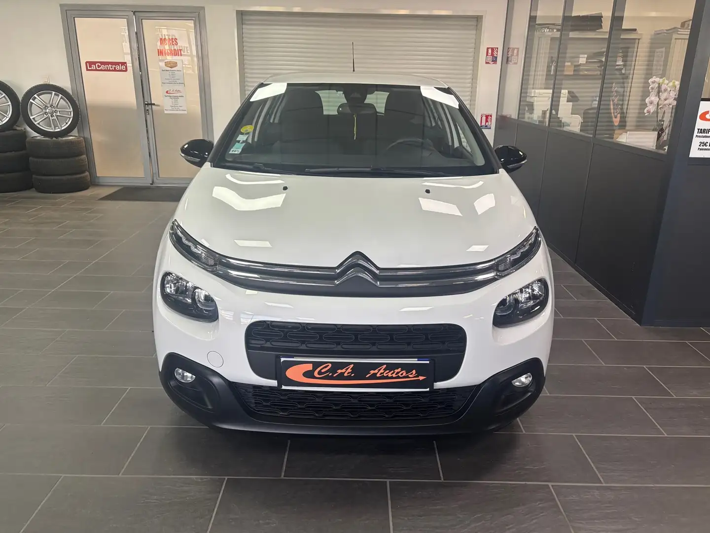 Citroen LNA 1.6 BLUEHDI 100CH S\u0026S FEEL NAV E6.D-TEMP Bílá - 2