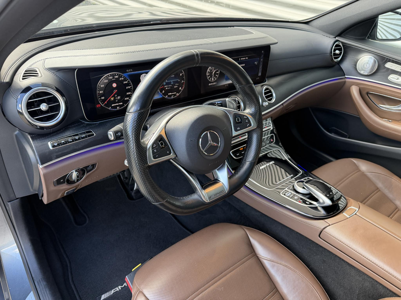Mercedes-Benz E 63 AMG 4MATIC 1e Lak Pano Burmester Sfeer — photo 2