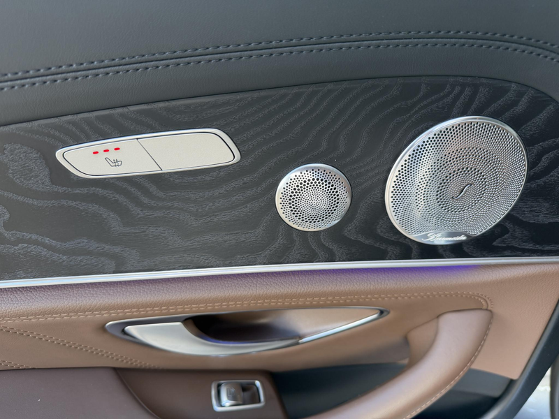 Mercedes-Benz E 63 AMG 4MATIC 1e Lak Pano Burmester Sfeer — photo 16