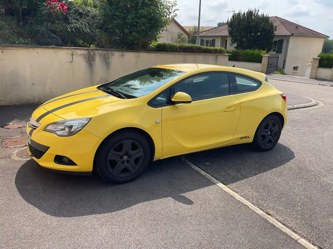 Opel Astra GTC 1.6 T - 180 Cosmo Panoramique