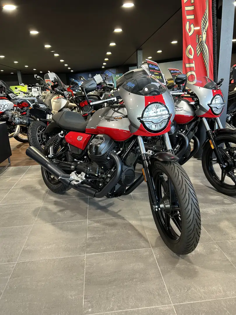 Moto Guzzi V 7 Червоний - 1