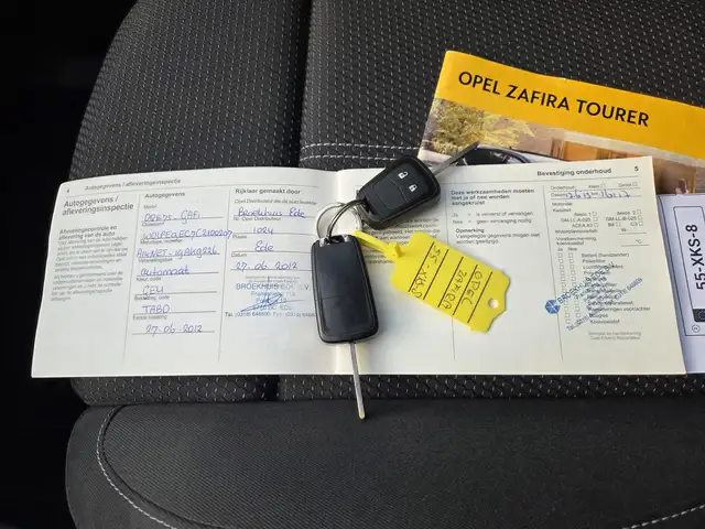 Opel Zafira Tourer view 15