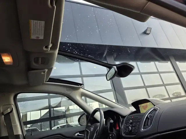 Opel Zafira Tourer view 10
