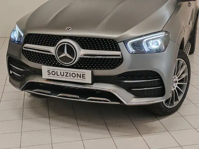 Mercedes-Benz Gle Class view 11