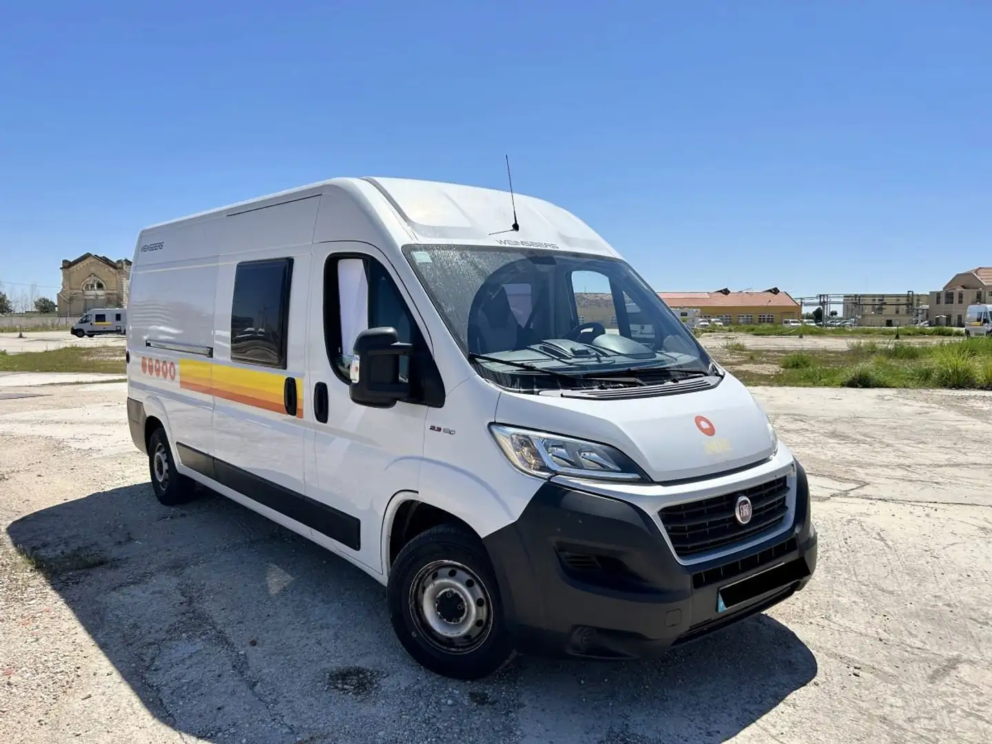 Fiat Ducato Weinsberg Carabus 600 K | 4 Posti Letto Blanc - 1