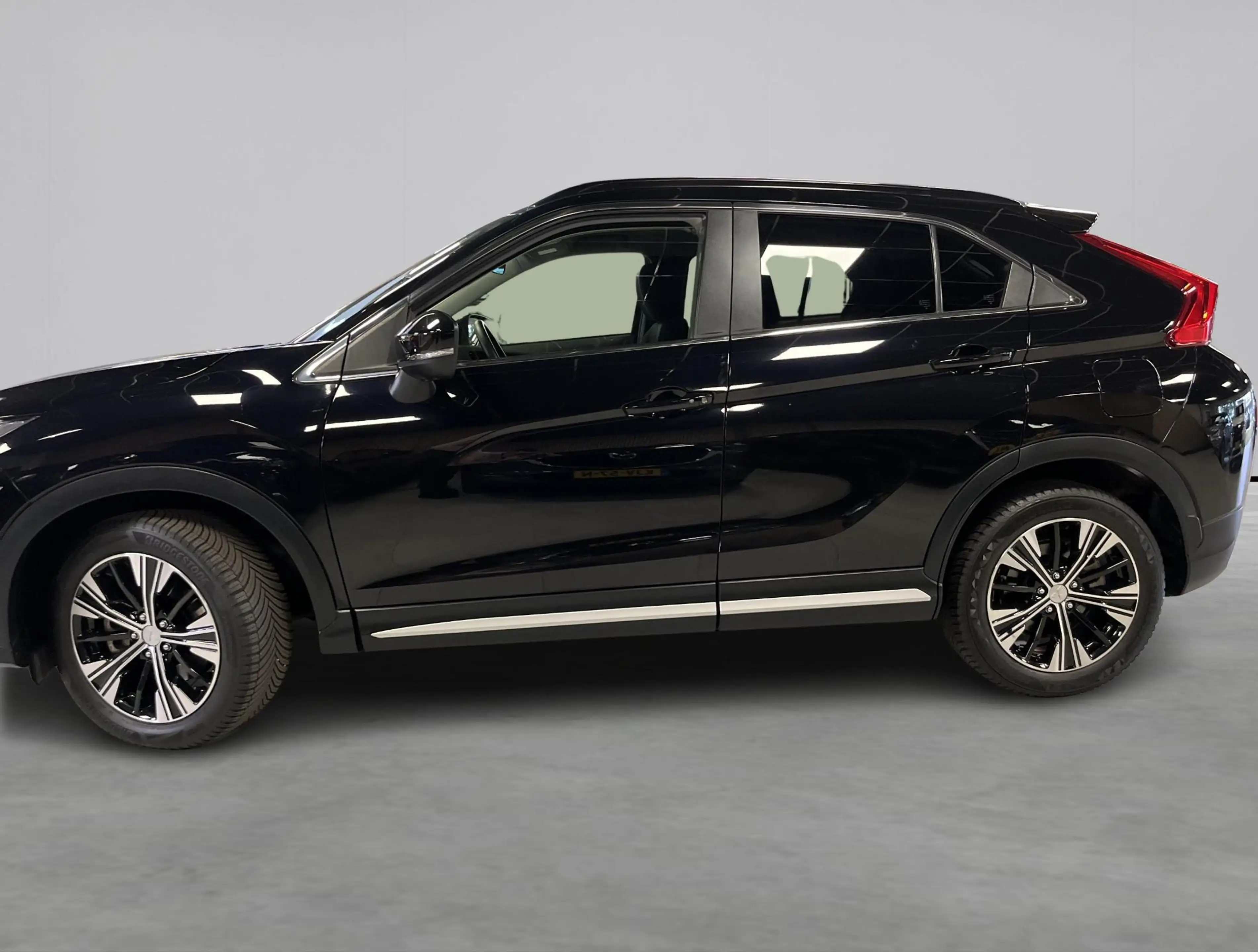 Mitsubishi Eclipse Cross 1.5 DI-T First Edition — photo 2