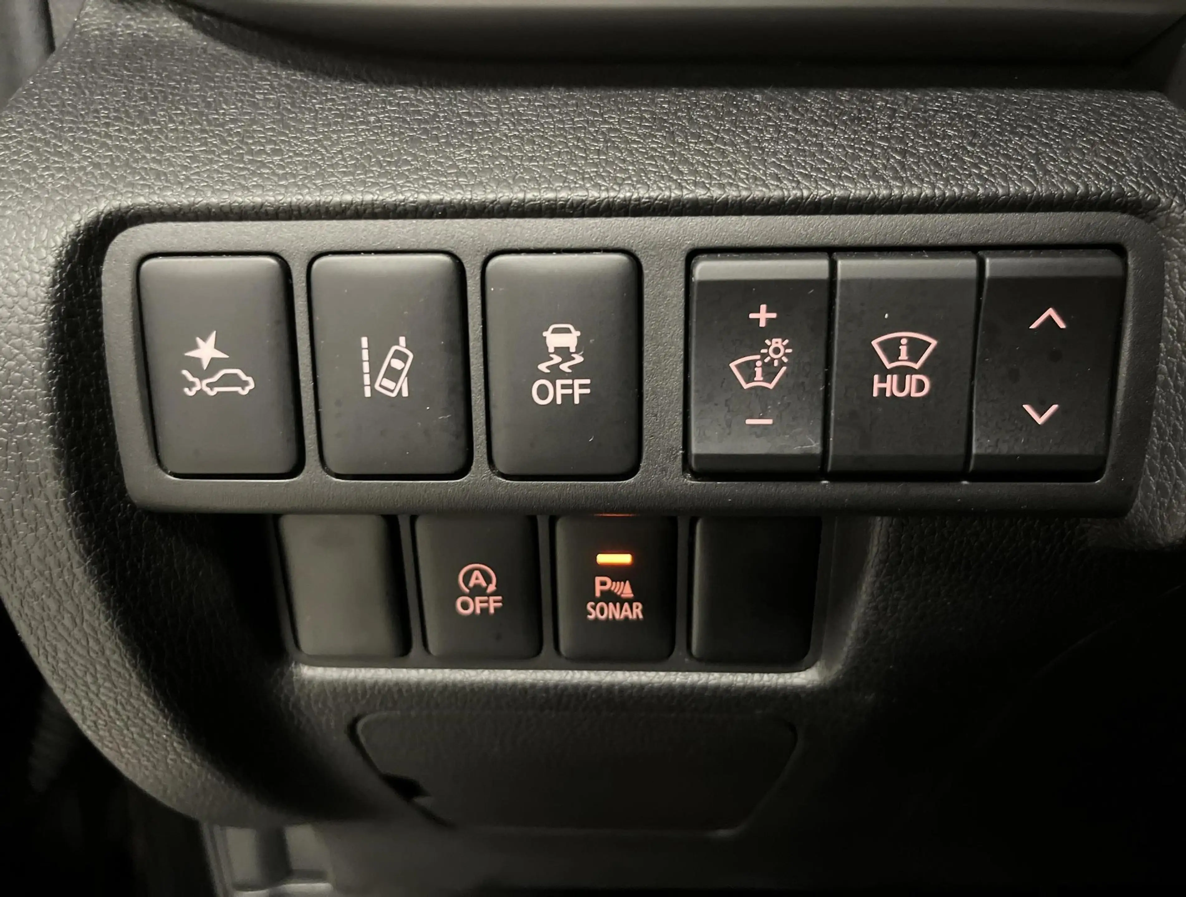 Mitsubishi Eclipse Cross 1.5 DI-T First Edition — photo 13