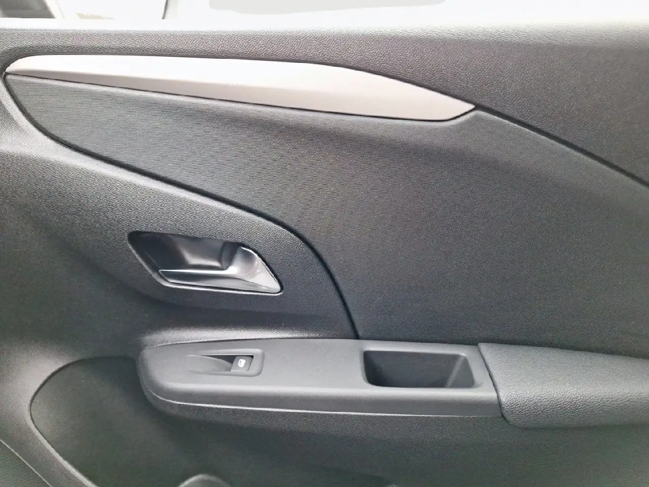 Opel Corsa Edition 1.2T Hybrid AT8 Tech+Komfort-Paket 16