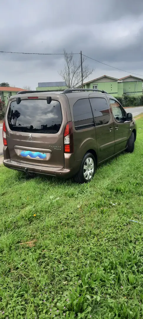 Peugeot Partner Tepee 1.6 HDi FAP 115ch Série Spéciale Family - 2