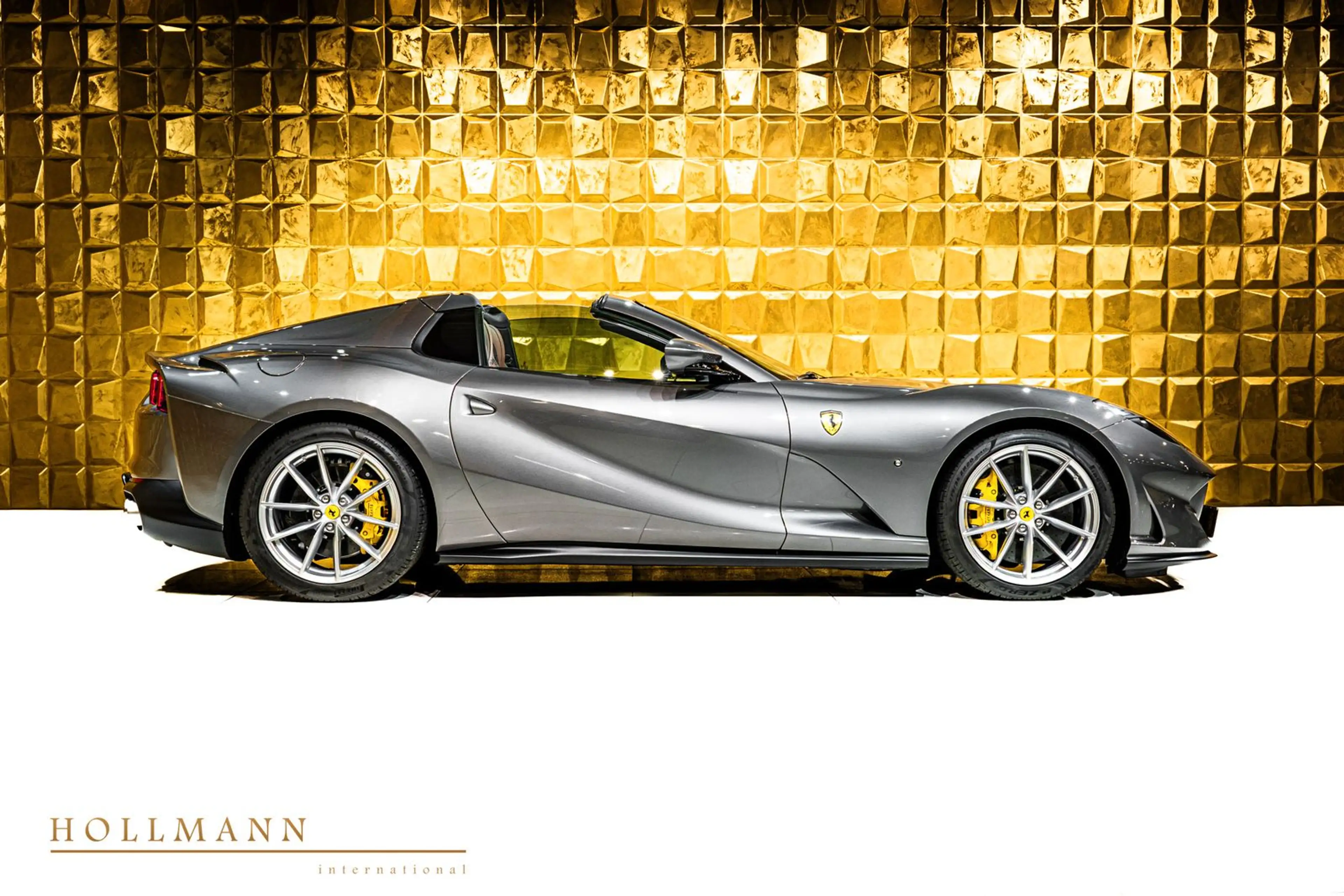 Ferrari 812 GTS + LIFT + SURR + CARBON — photo 3