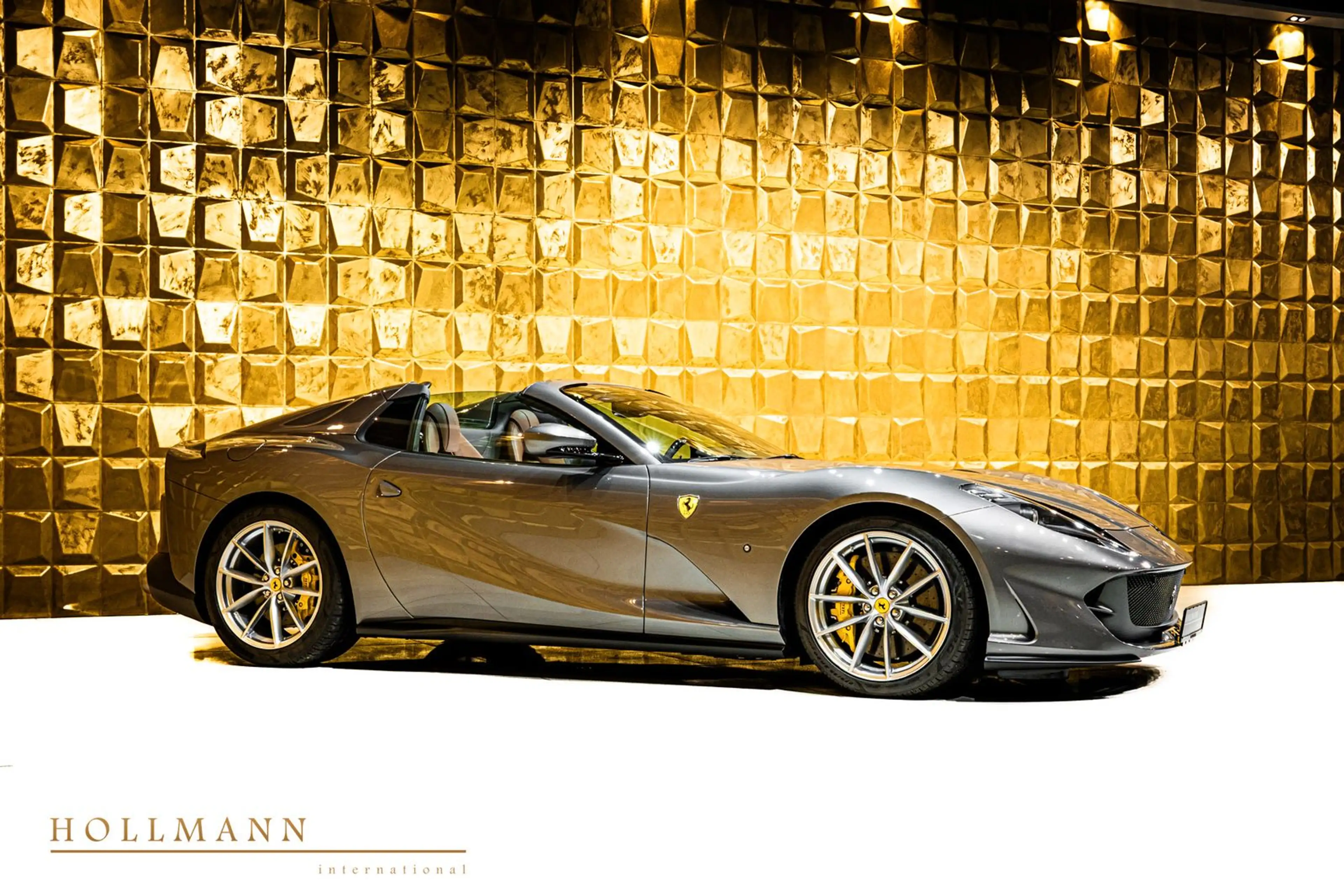 Ferrari 812 GTS + LIFT + SURR + CARBON — photo 2
