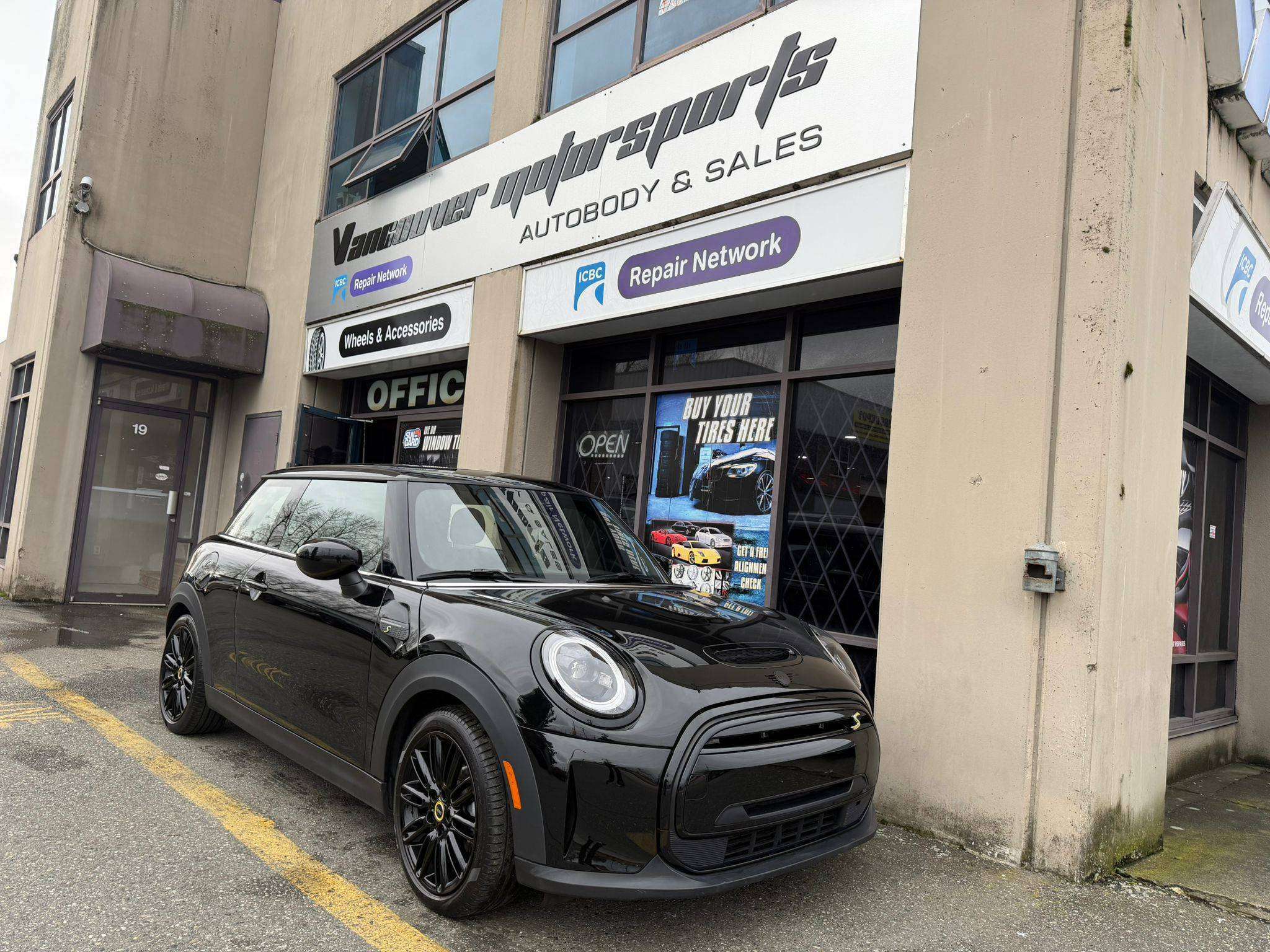 2022 MINI 3 Door Cooper SE