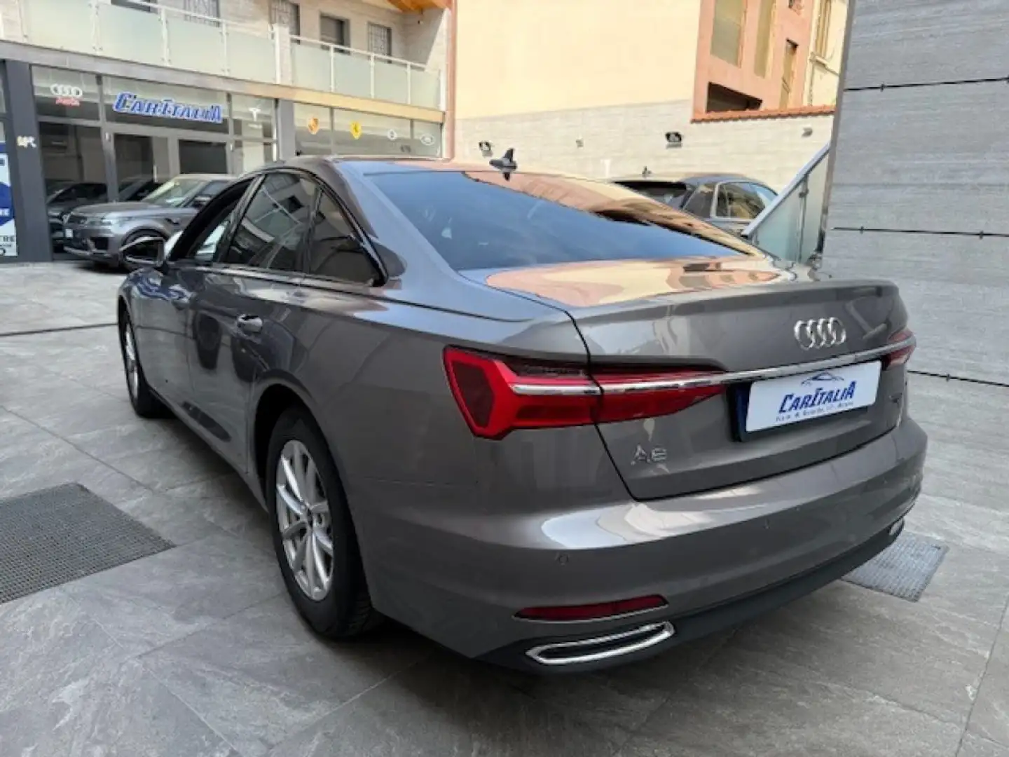 Audi A6 45 2.0 TFSI S tronic Business Plus Šedá - 2