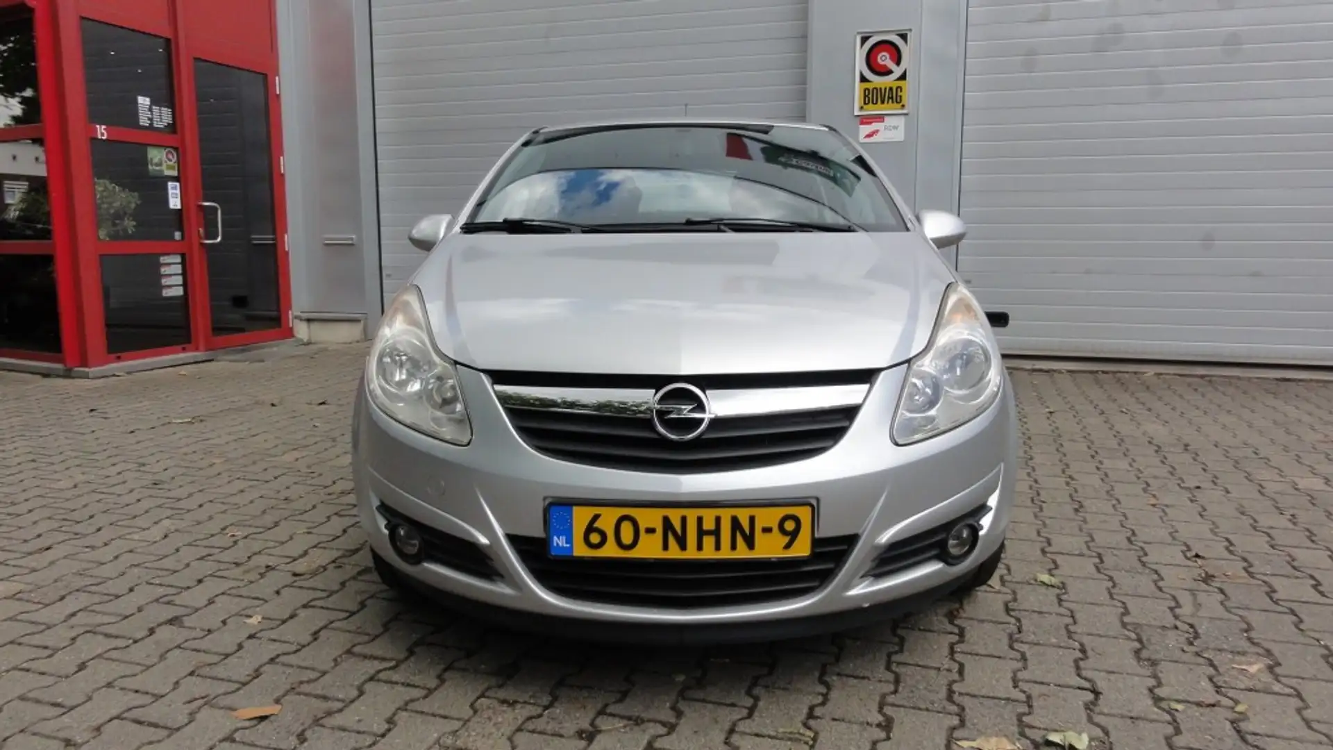 Opel Corsa 1.0-12V Enjoy Grigio - 2