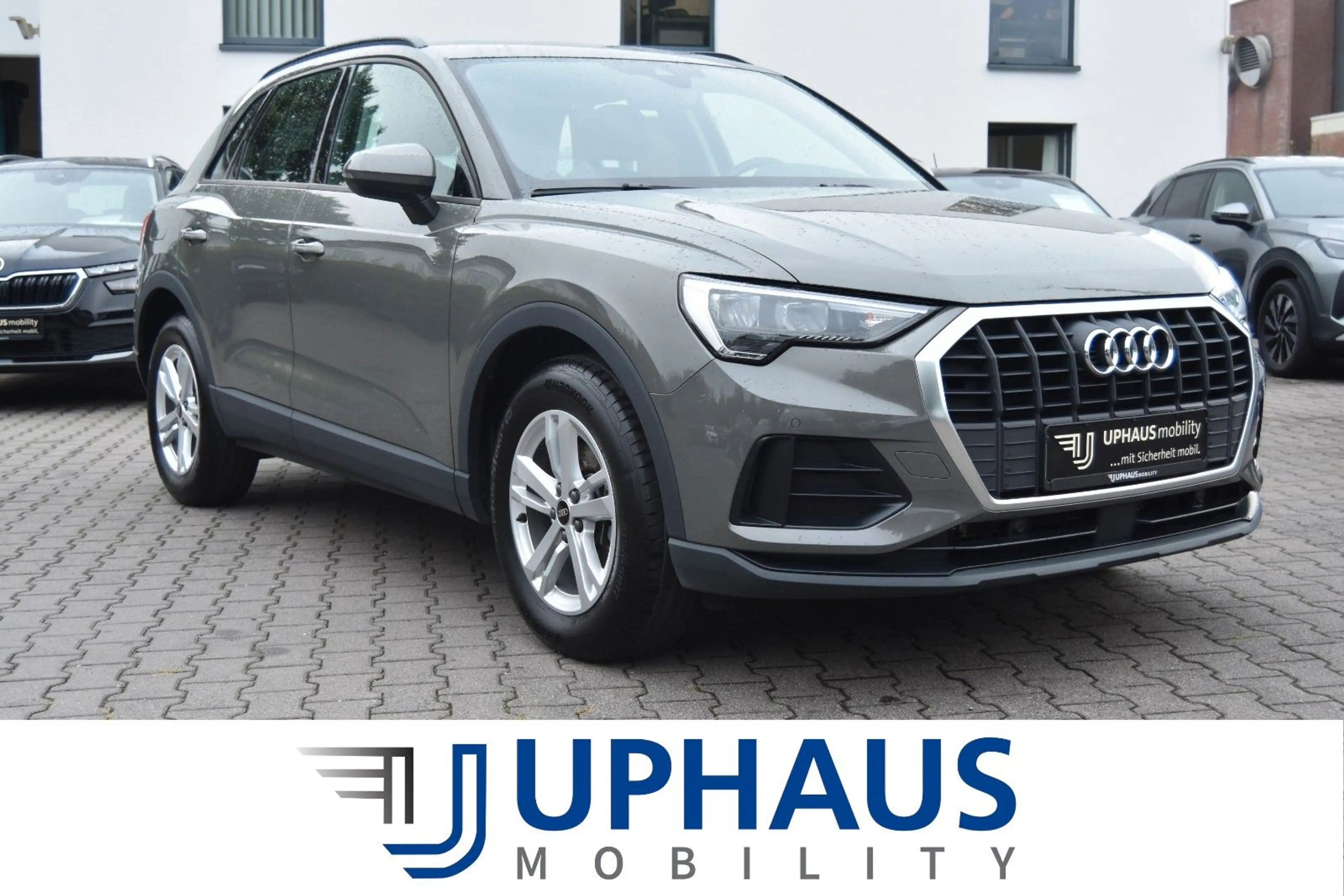 Audi Q3 35 TDI S-Tronic LED/NAVI/PDC/SHZ
