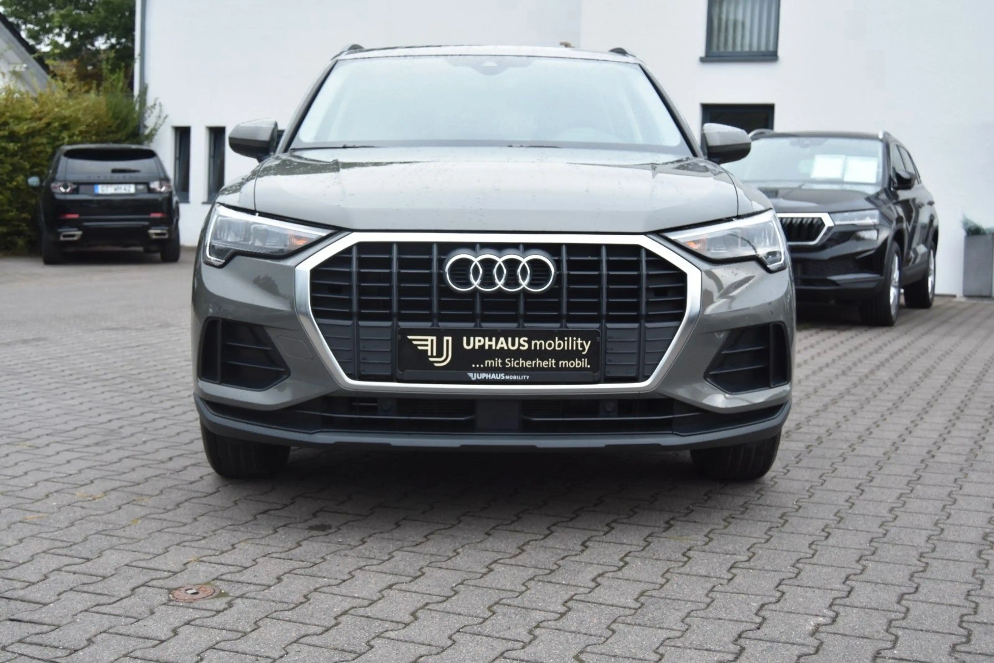 Audi Q3 35 TDI S-Tronic LED/NAVI/PDC/SHZ — photo 4