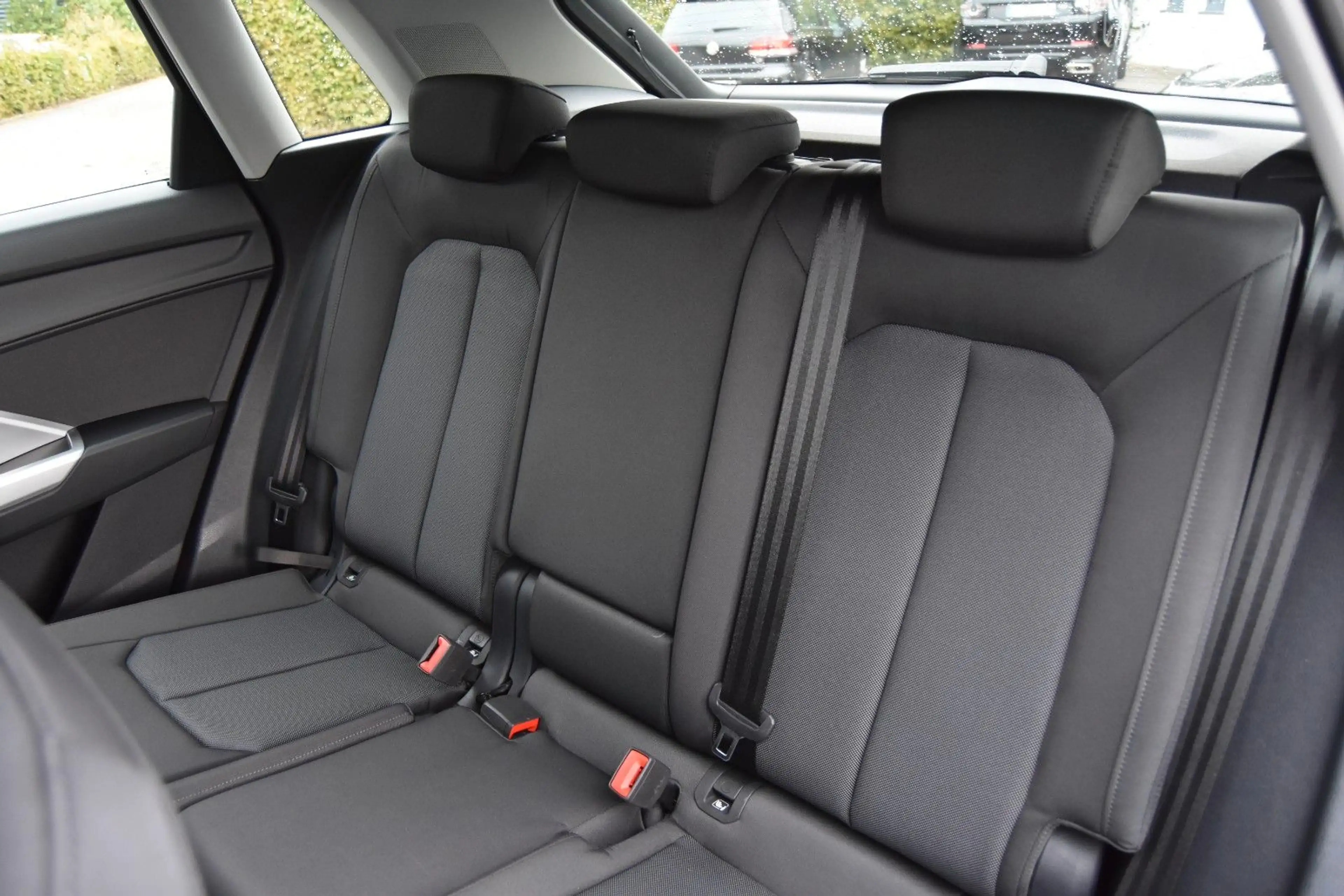 Audi Q3 35 TDI S-Tronic LED/NAVI/PDC/SHZ — photo 10