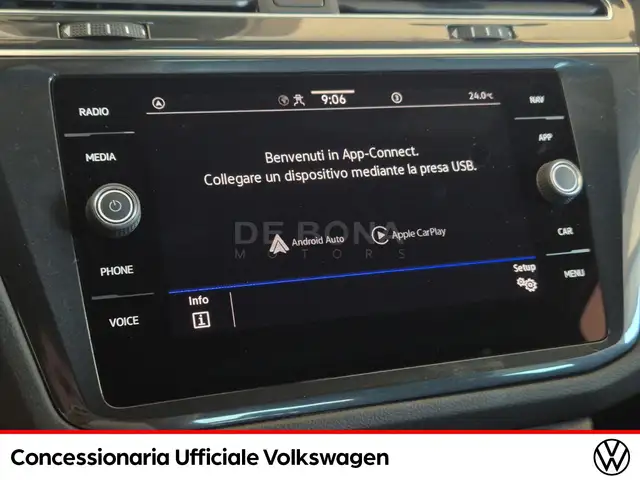 Volkswagen Tiguan view 15