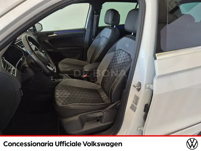 Volkswagen Tiguan view 8