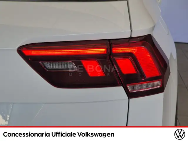 Volkswagen Tiguan view 23