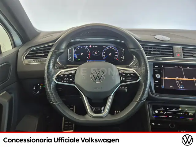 Volkswagen Tiguan view 11