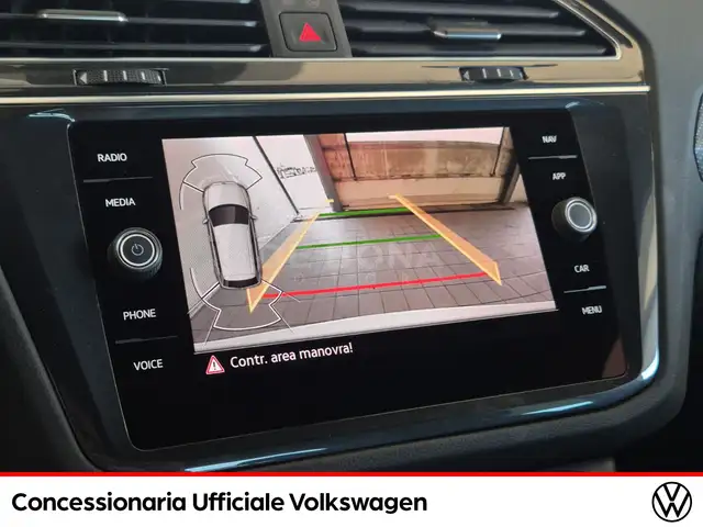 Volkswagen Tiguan view 14