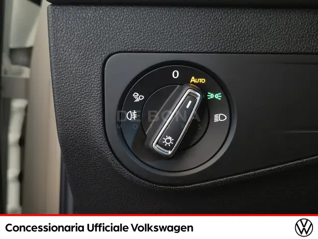 Volkswagen Tiguan view 20