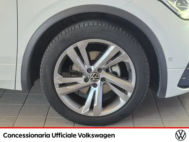 Volkswagen Tiguan view 25