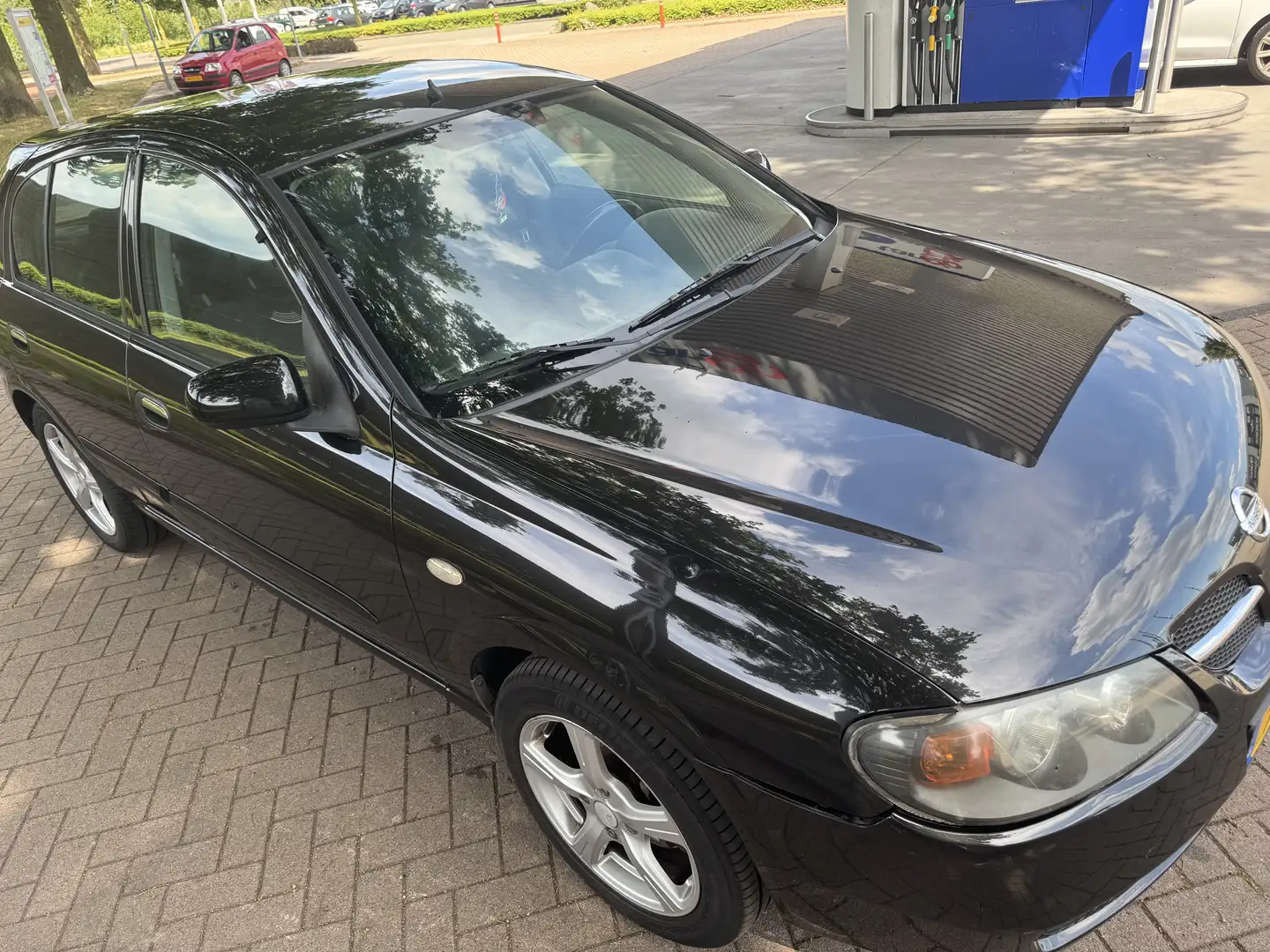 Nissan Almera 1.5 Visia Black - 1