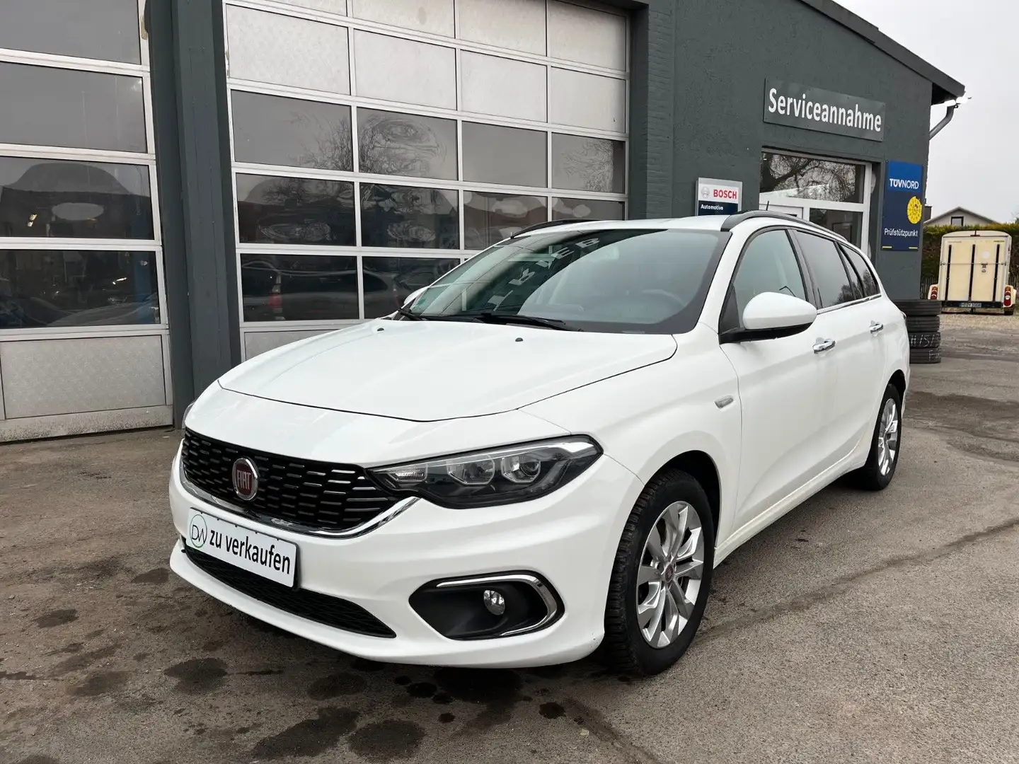 Fiat Tipo Lounge, HU/AU Neu Service Neu Wit - 2