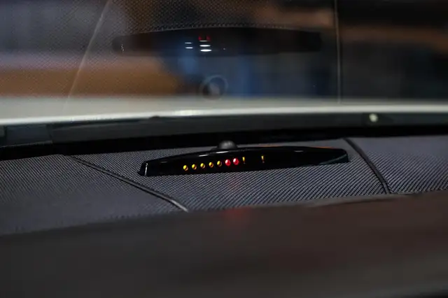 Mercedes-Benz E-Class view 19