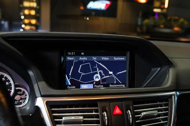 Mercedes-Benz E-Class view 20