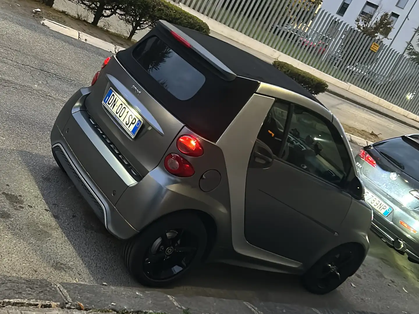 smart forTwo Fortwo II 2007 Cabrio Cabrio 1.0 Pulse 84cv Grigio - 1