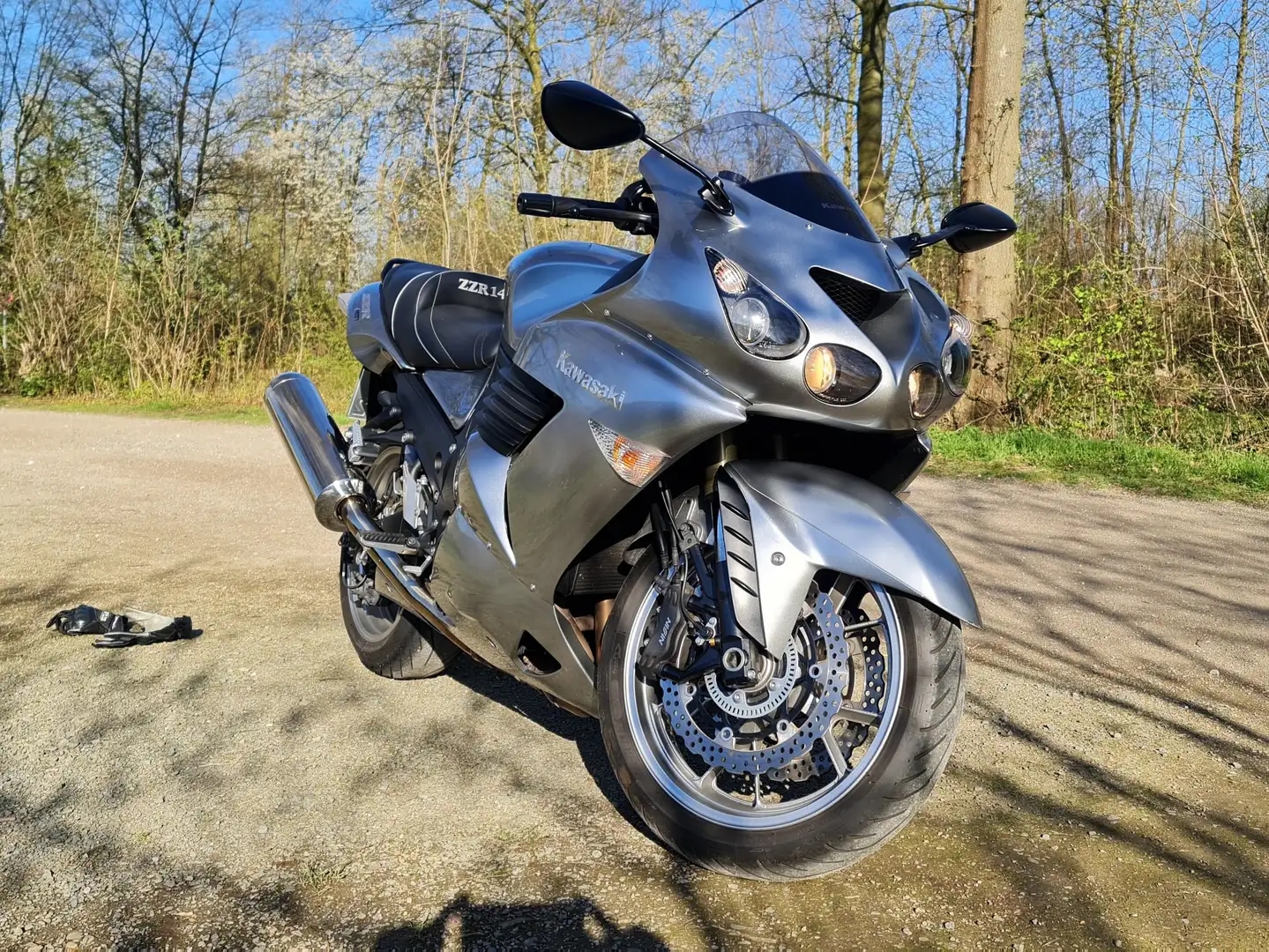 Kawasaki ZZR 1400 Supersport srebrna - 1