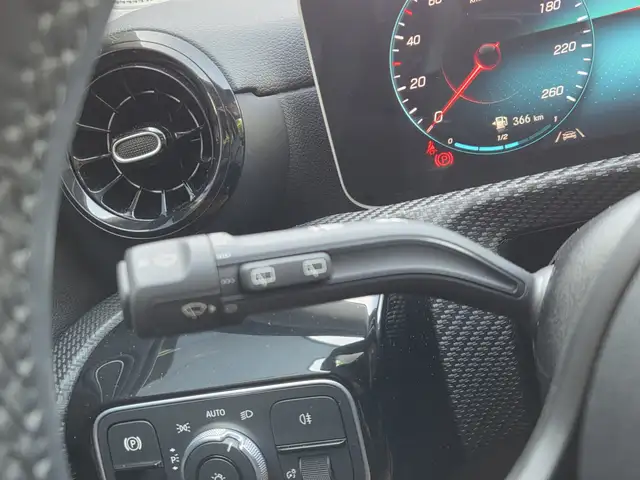 Mercedes-Benz A-Class view 23